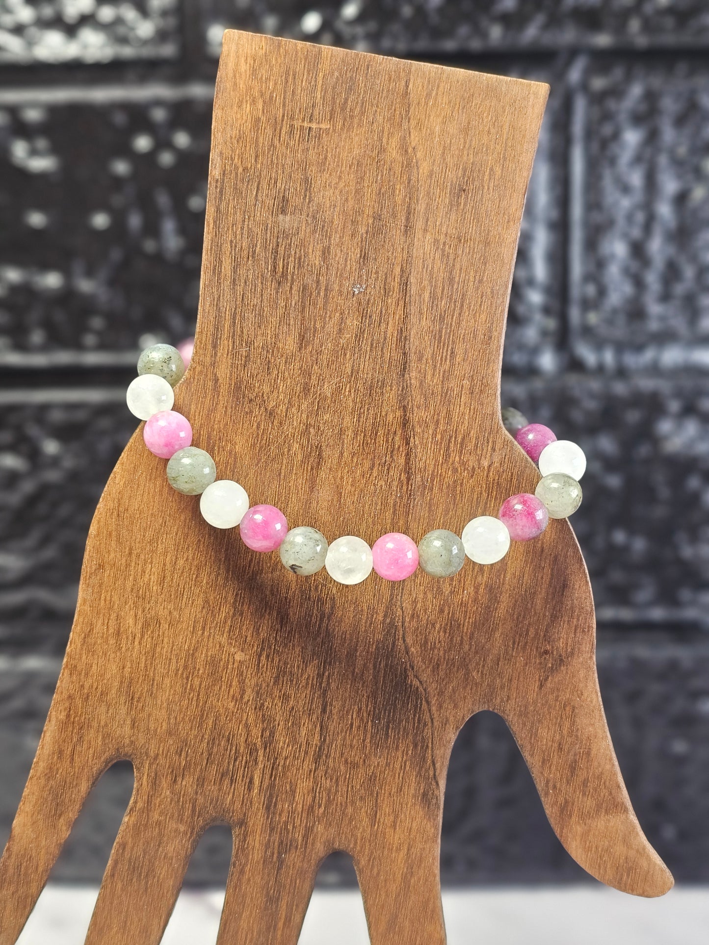 Labradorite, dyed chalcedony and white crystal Bracelet - Roughly 17cm