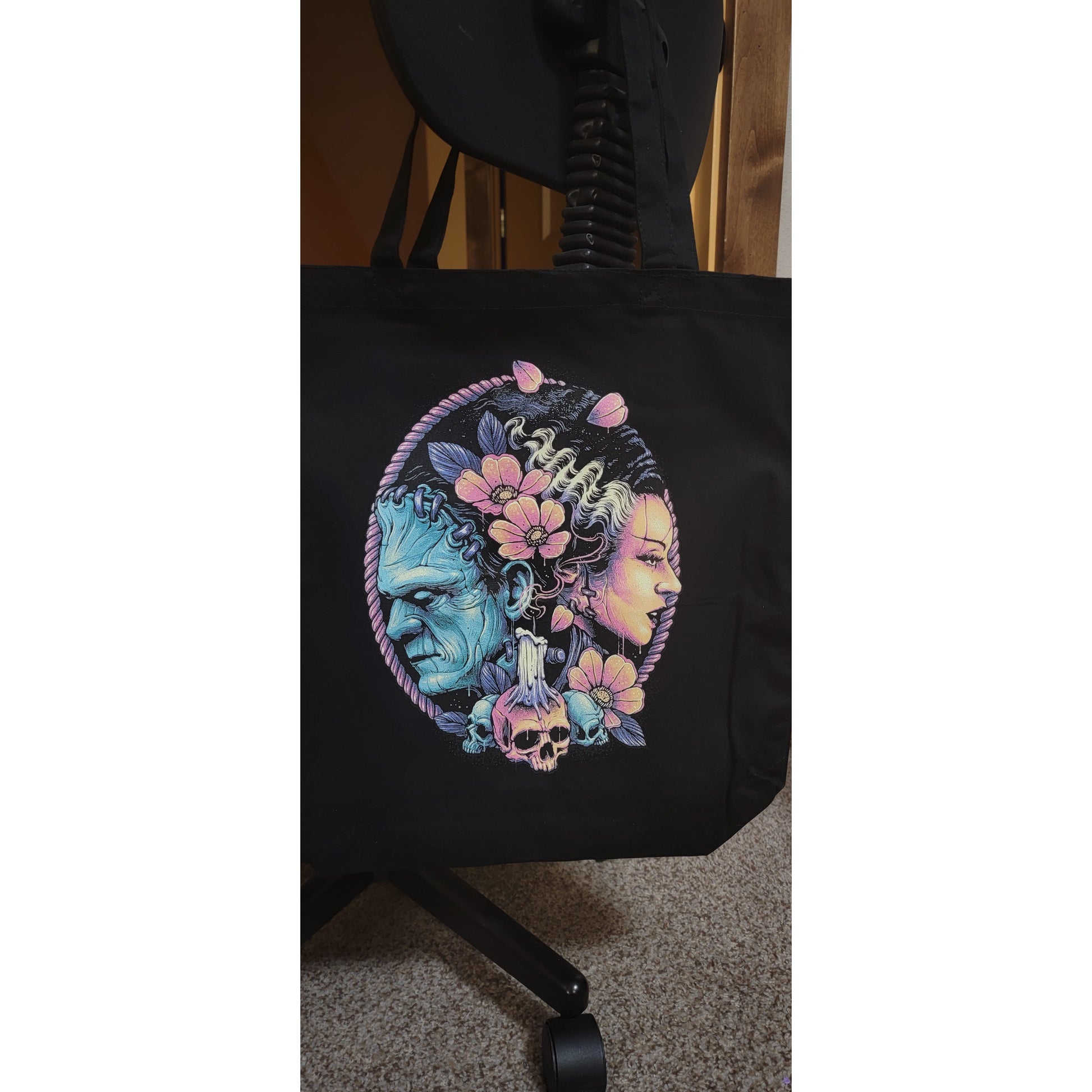 bride and groom tote bag|zombicides.com/