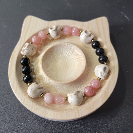Skull Sunstone and black obsidian Bracelet - Roughly 17cm
