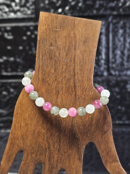 Labradorite, dyed chalcedony and white crystal Bracelet - Roughly 17cm